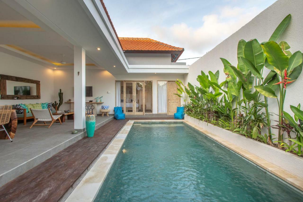 Villa Arif Семиняк Екстериор снимка